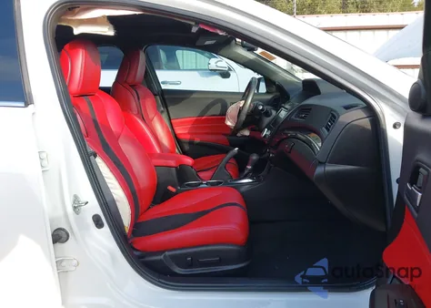 2019 Acura Ilx Premium A-Spec Packages/Technology A-Spec Packages z USA, uszkodzony, nr VIN 19UDE2F87KA006310